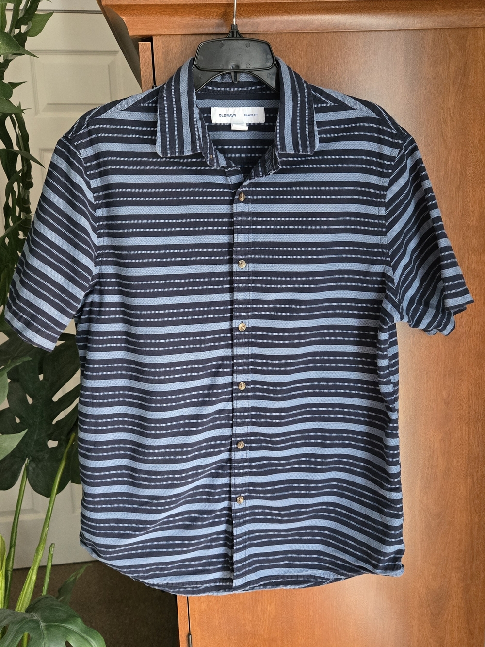 Old Navy Navy & Light Blue Striped Short-Sleeve Button-Up Shirt